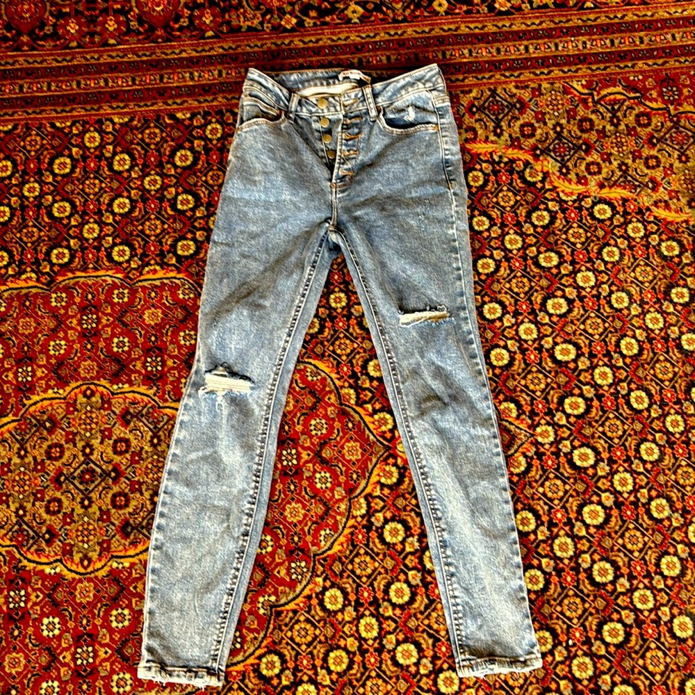 Button-Up Jeans
